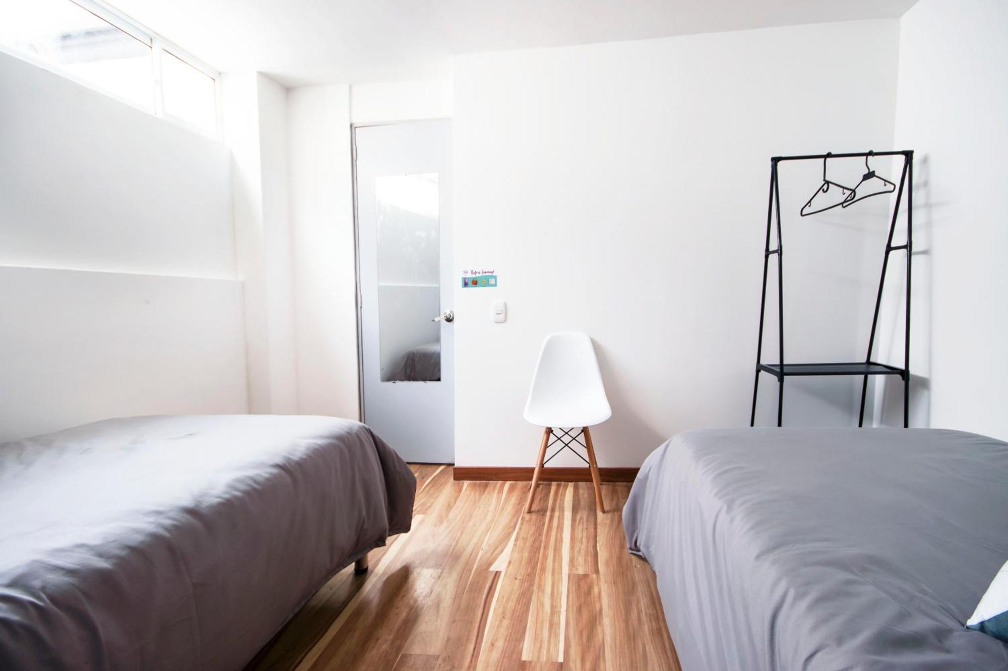 Urbana Hostel Bogotá Cameră foto