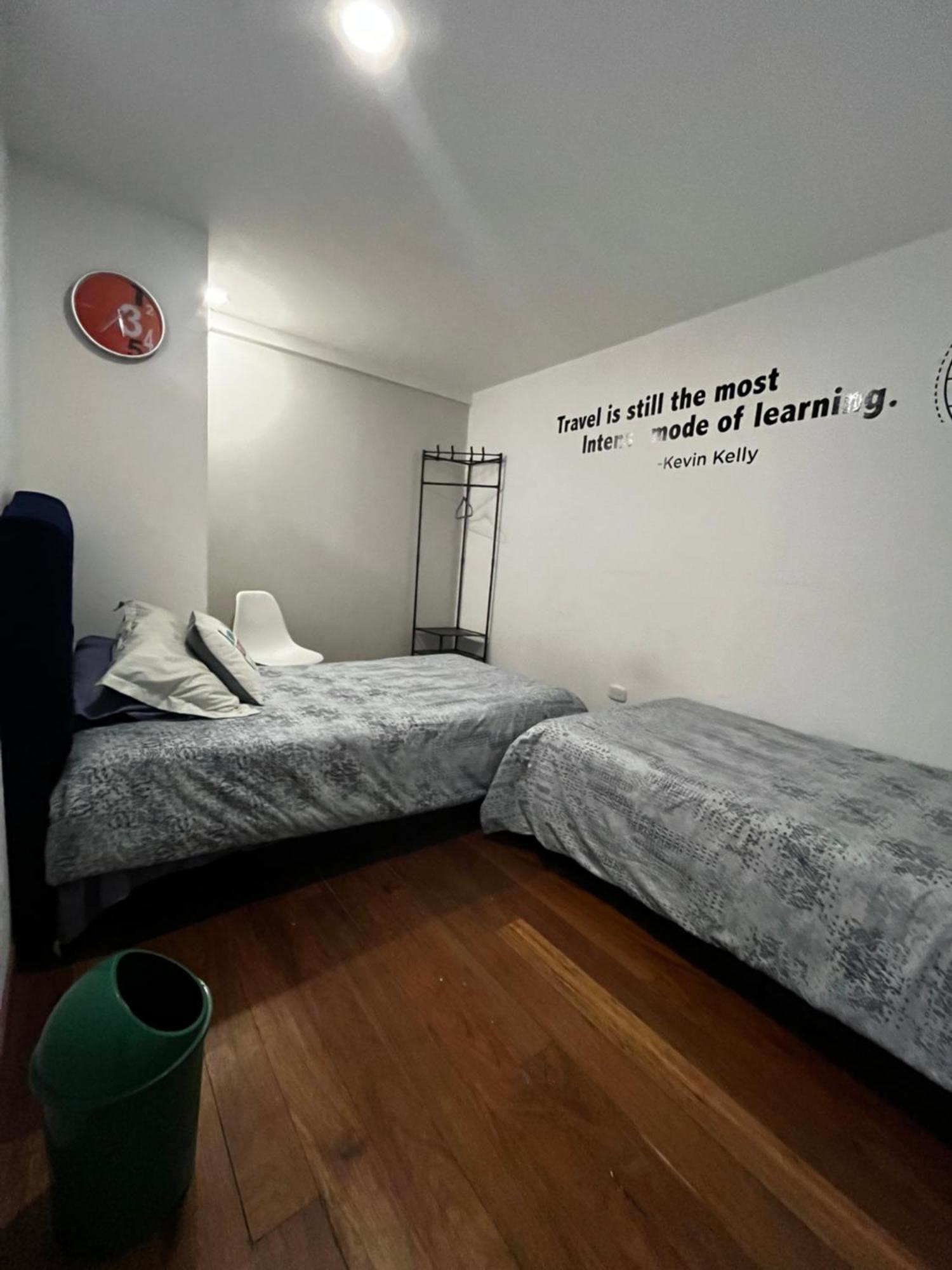 Urbana Hostel Bogotá Cameră foto