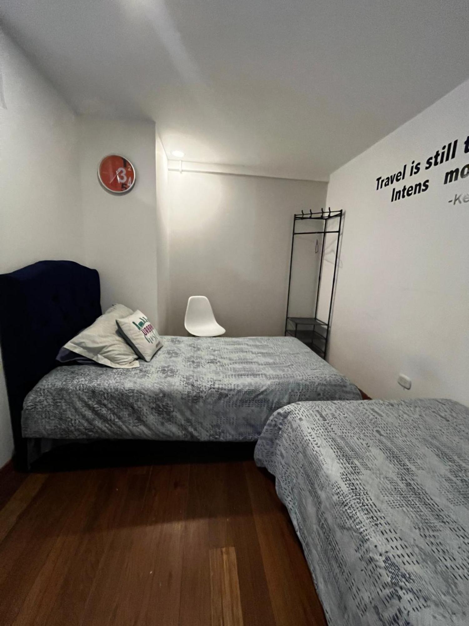 Urbana Hostel Bogotá Cameră foto